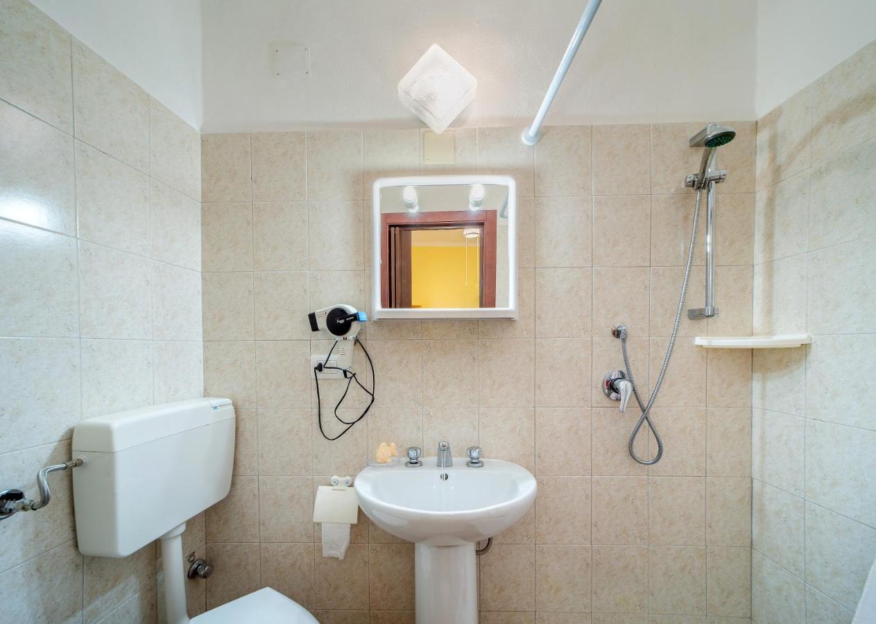 Rosa Lentorada Apartman Bosa Kültér fotó